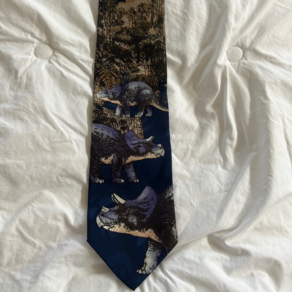 Vintage Jurassic Park Triceratops Men's Tie